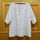 Raglan-sleeve Blouse (without instruction and pattern) in "Yoko Saito, Clothes and Bags to Make Every Day Fun"