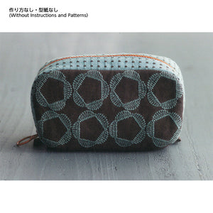 Square Pouch (without instruction and pattern) in "Yoko Saito, My Precious Bag and Pouch"