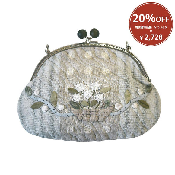 [ 20%OFF / SALE ] Metal Clasp Pouch with White Flower