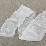 Frilled Lace, White flower, Price per 0.1m